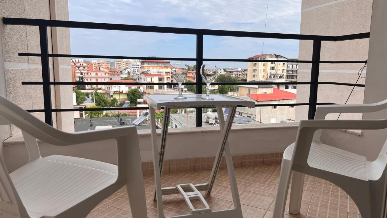 Danny Apartment Durrës Exteriör bild